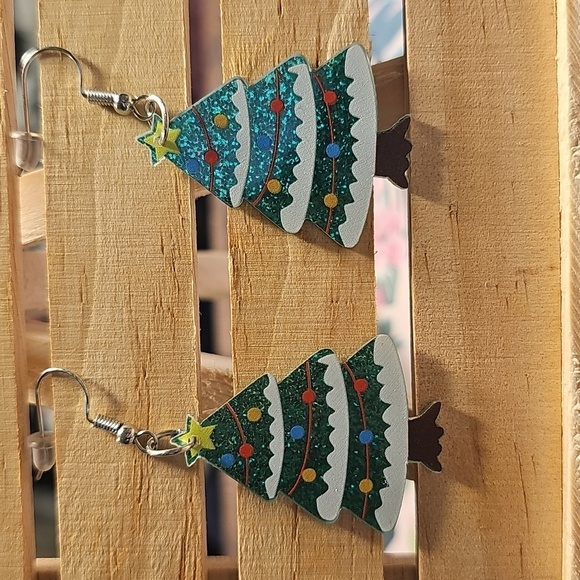 Festive Christmas Tree Earrings - Picture 2 of 3
